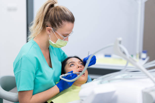Best Emergency Dental Care for Abscessed Tooth in Balcones Heights, TX